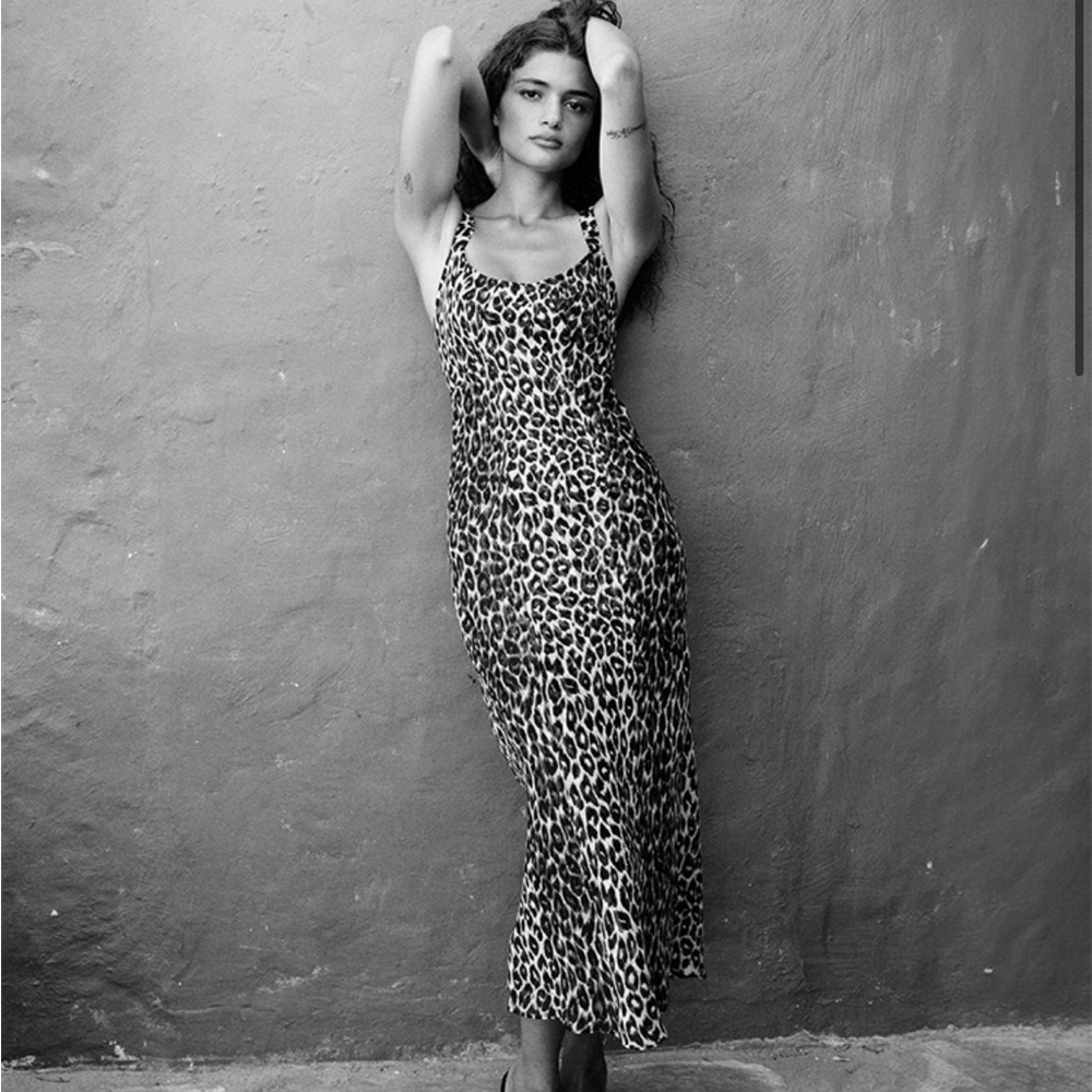 NWT Realisation Gabriella Leopard Print Midi Dress